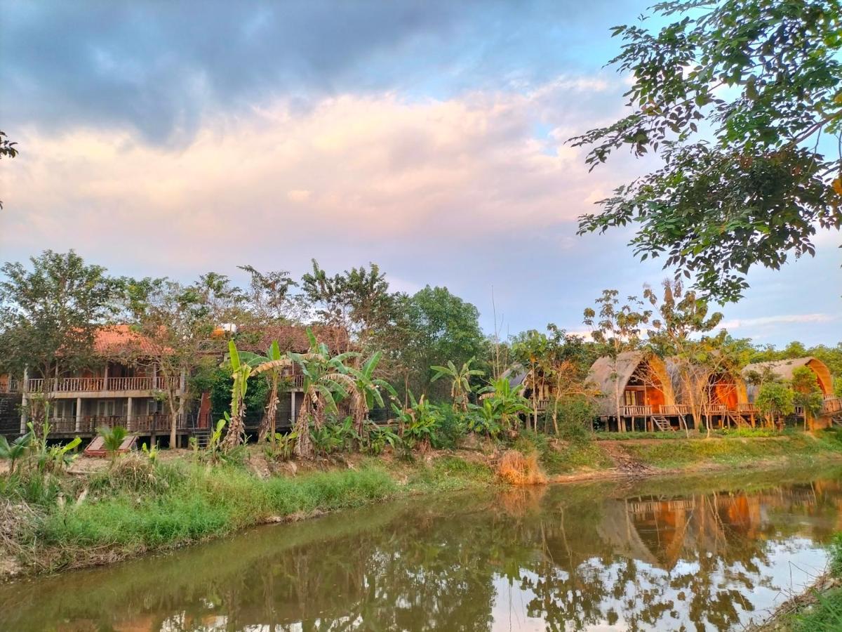 Rice Straw Green Lodge- Resort Quan Tom 外观 照片