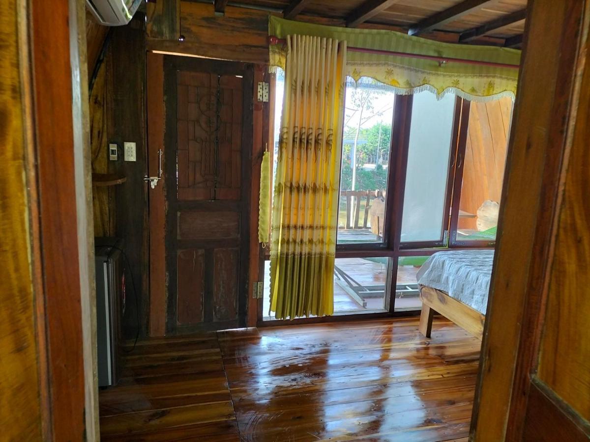 Rice Straw Green Lodge- Resort Quan Tom 外观 照片