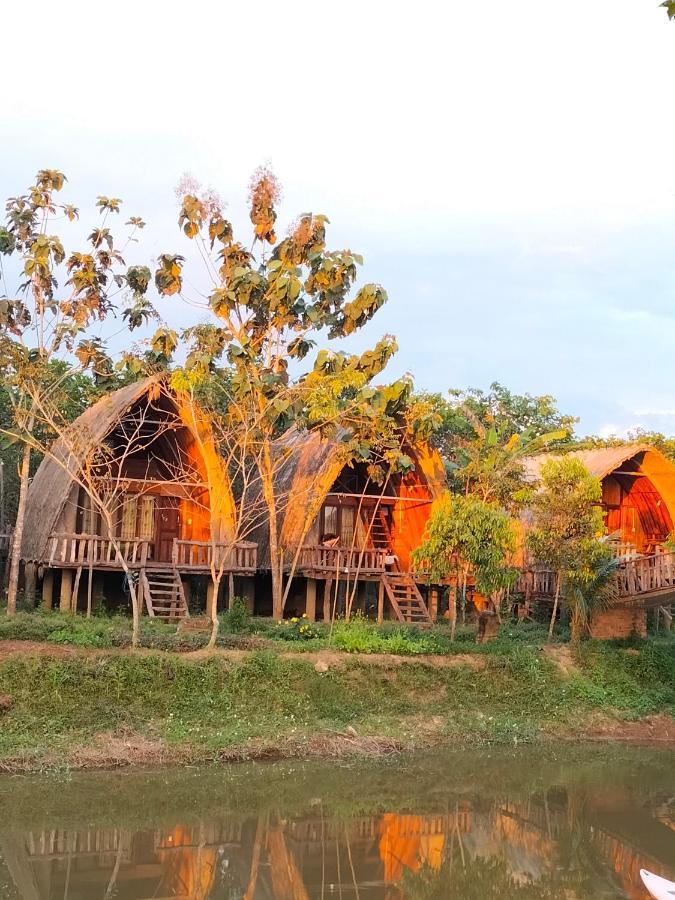 Rice Straw Green Lodge- Resort Quan Tom 外观 照片